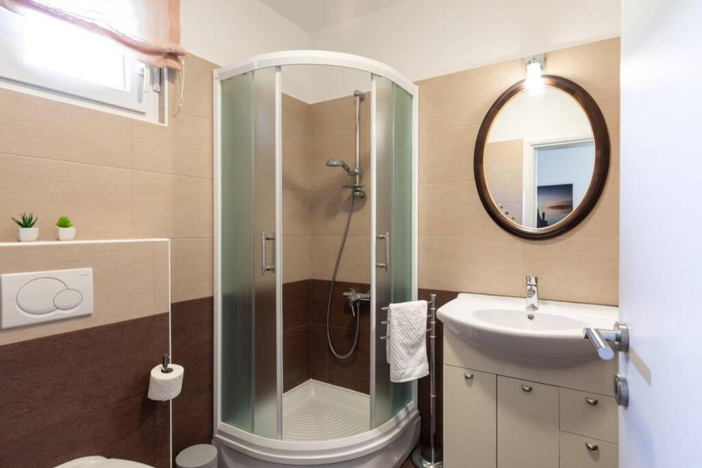 Apartment Natali Punat- Free Parking On Premises Ngoại thất bức ảnh