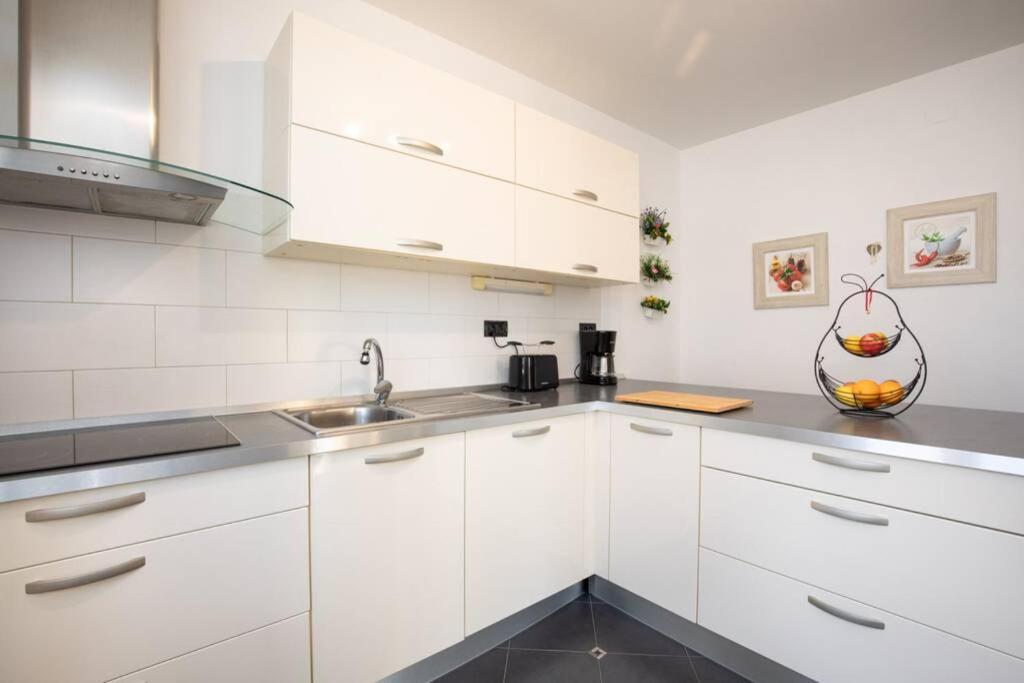Apartment Natali Punat- Free Parking On Premises Ngoại thất bức ảnh