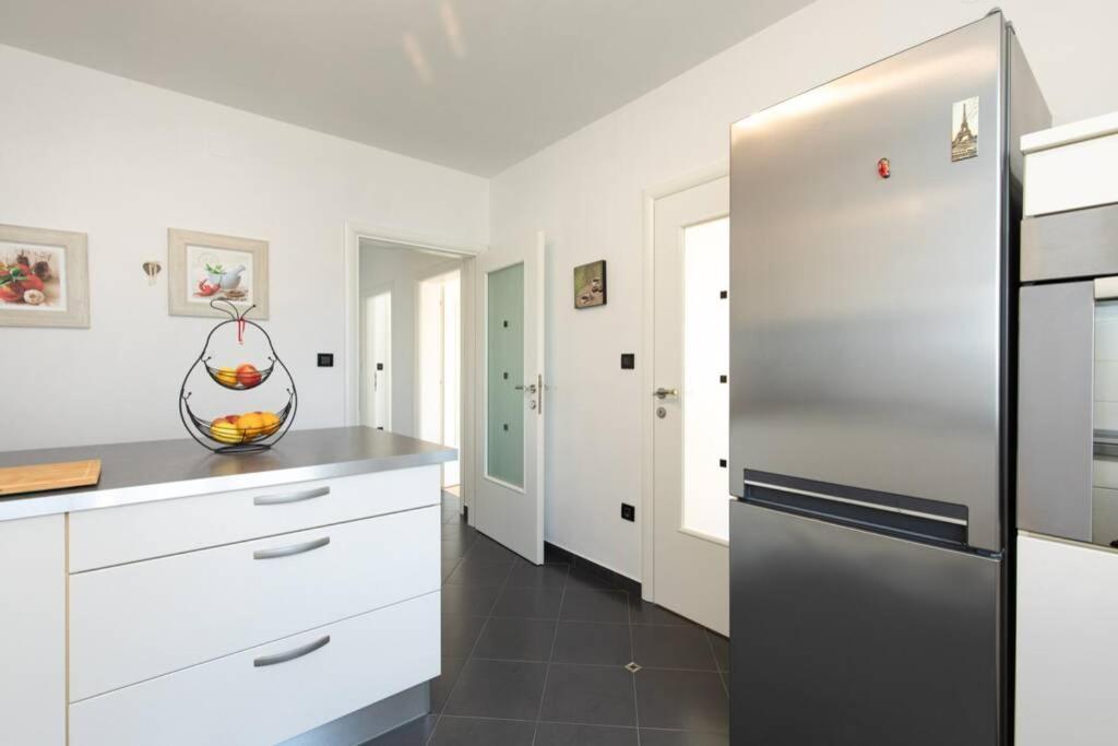 Apartment Natali Punat- Free Parking On Premises Ngoại thất bức ảnh